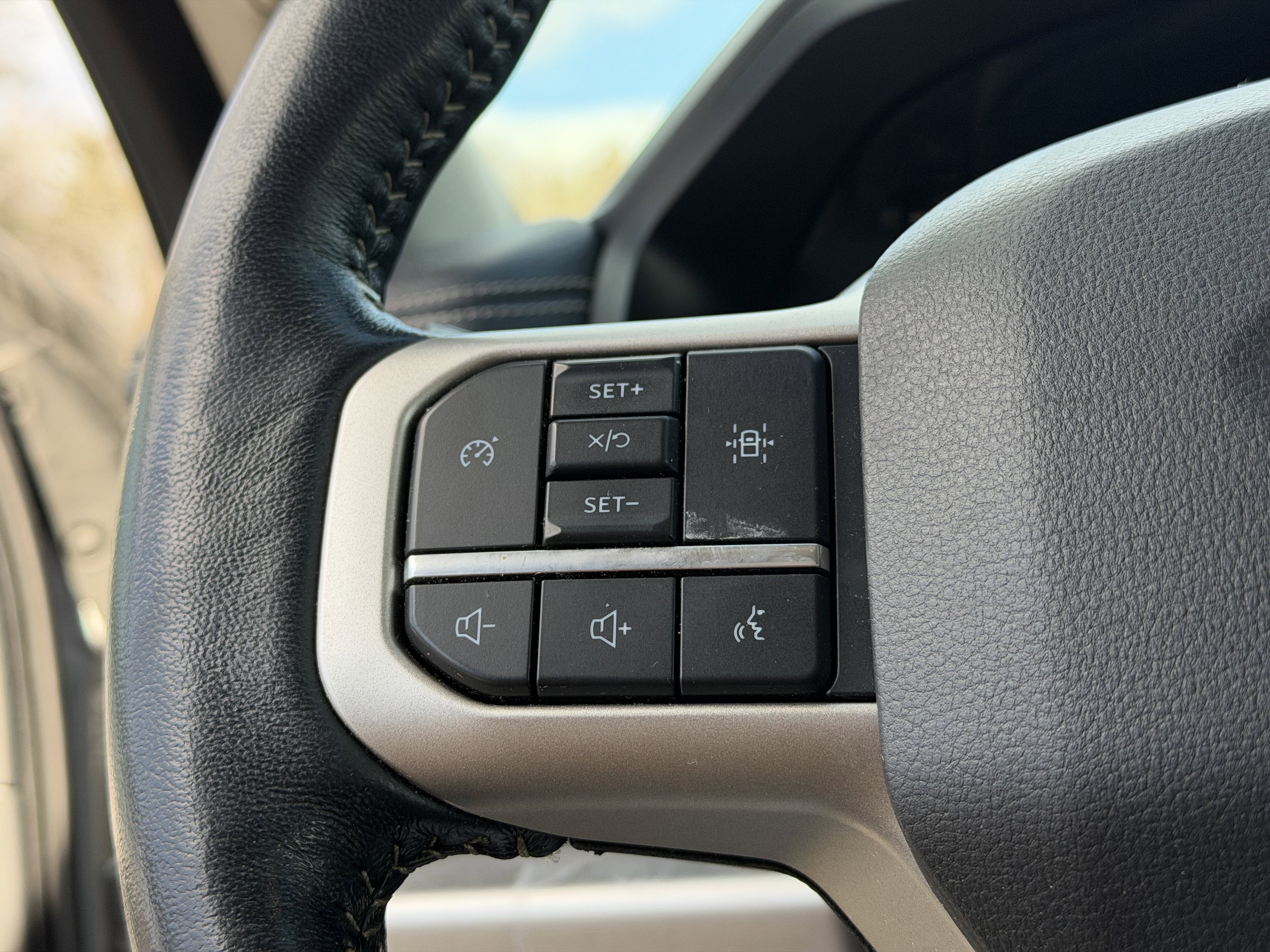 Certified 2022 Ford Expedition Max XLT image 15