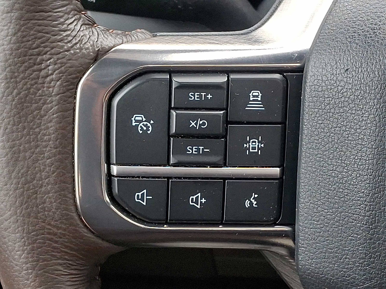 Certified 2024 Ford F150 King Ranch w/ FX4 Off-Road Package AWD/4WD image 20