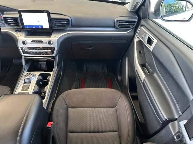 Certified 2022 Ford Explorer XLT w/ Class IV Trailer Tow Package RWD image 13