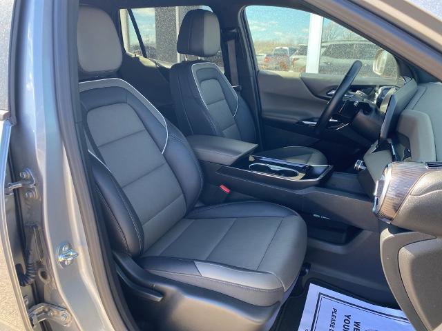 Used 2025 Chevrolet Equinox LT w/ Convenience Package II image 8