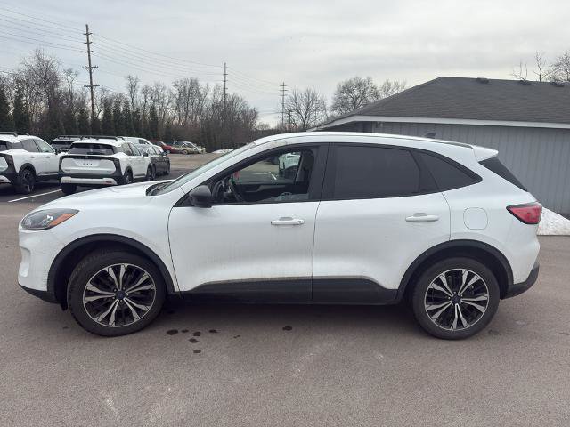 Certified 2022 Ford Escape SE w/ SE Sport Appearance Package image 2