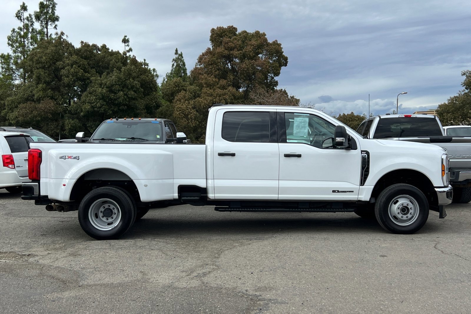 Certified 2024 Ford F350 XLT image 6