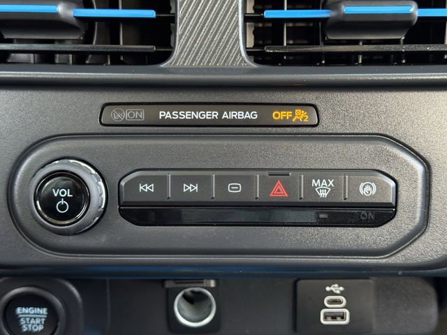 Certified 2025 Ford Maverick XLT image 17