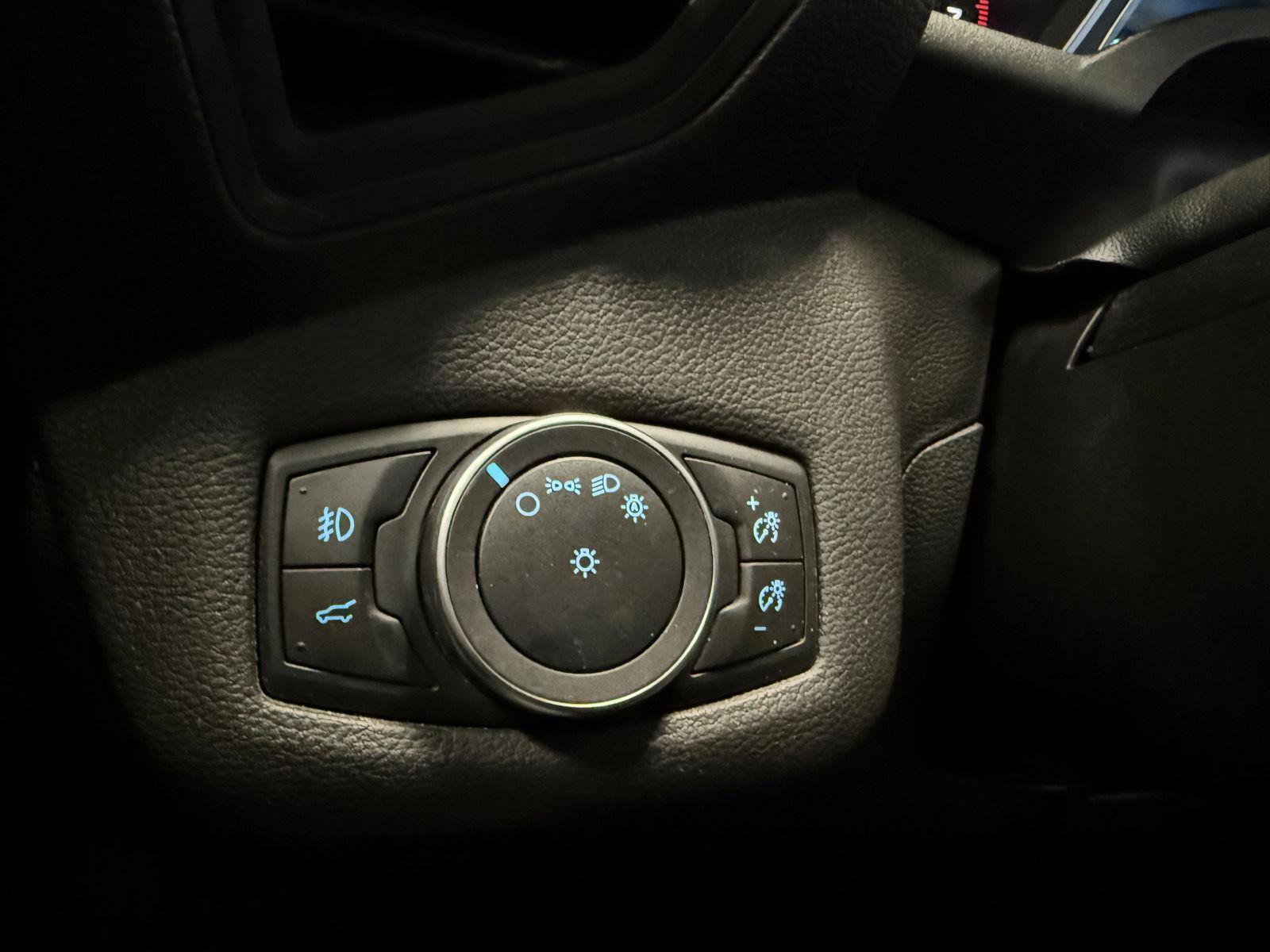 Certified 2019 Ford Escape SEL image 13