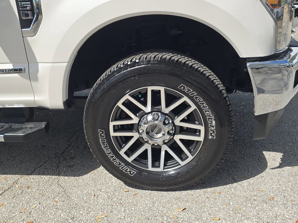 Certified 2019 Ford F350 Lariat w/ Tow Technology Bundle image 32