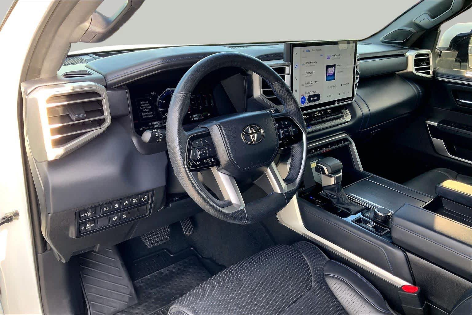Used 2023 Toyota Sequoia Platinum AWD/4WD image 18