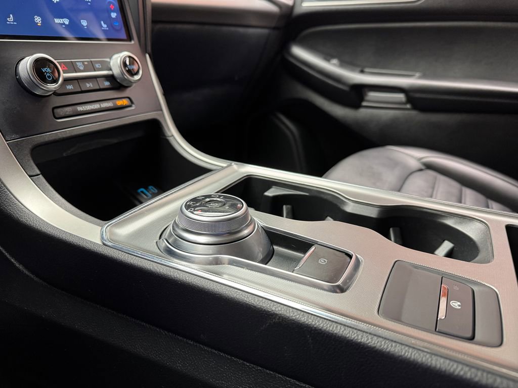 Certified 2022 Ford Edge SEL AWD/4WD image 19