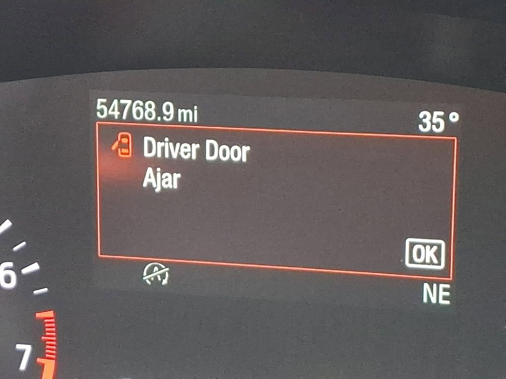 Certified 2020 Ford Escape SEL image 22