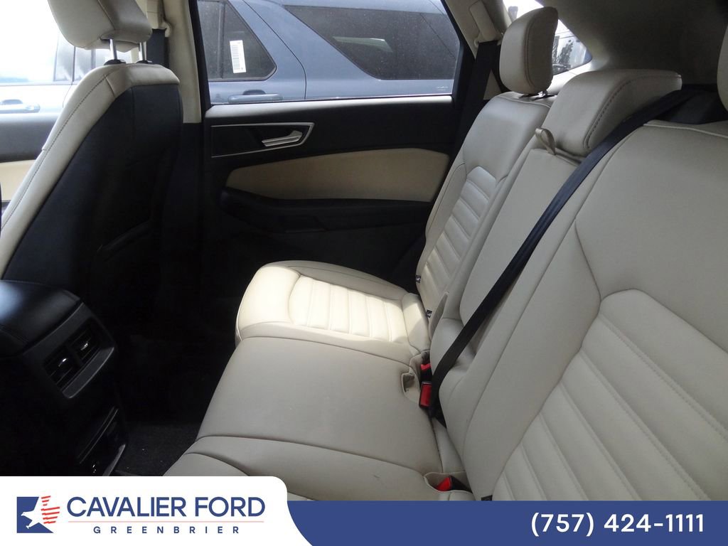 Certified 2022 Ford Edge SEL w/ Convenience Package AWD/4WD image 9