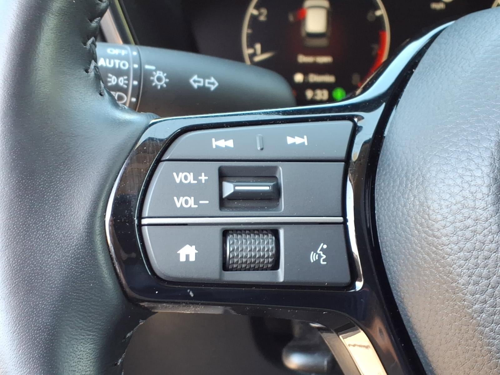 Used 2025 Honda CR-V EX-L image 25
