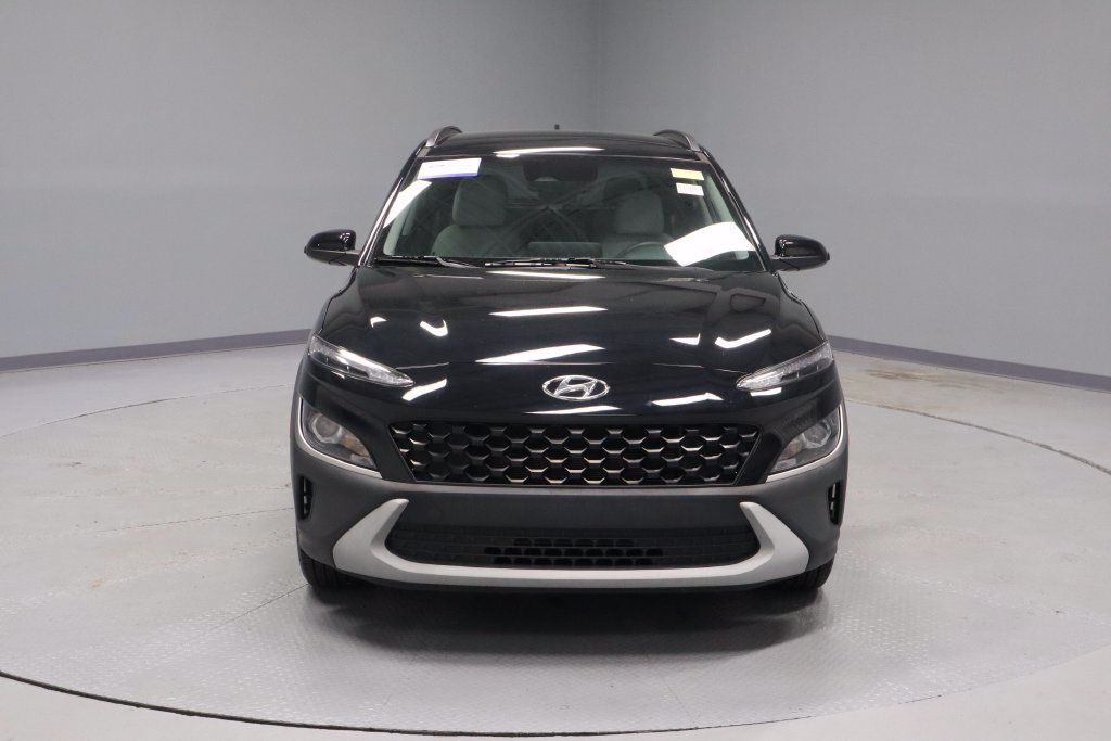 Used 2023 Hyundai Kona SEL w/ Cargo Package FWD image 4