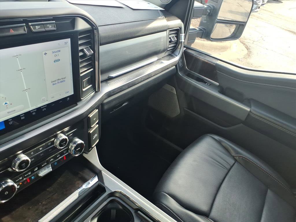 Certified 2023 Ford F250 Lariat w/ Sport Appearance Package image 21