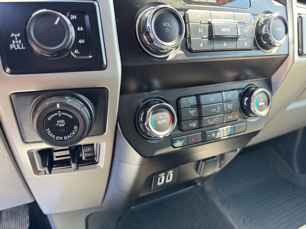Certified 2019 Ford F150 Lariat AWD/4WD image 33