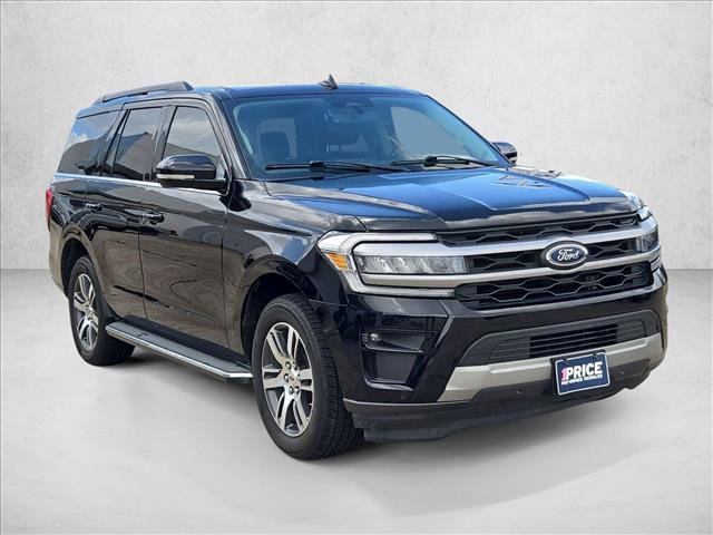 Certified 2023 Ford Expedition XLT RWD image 3