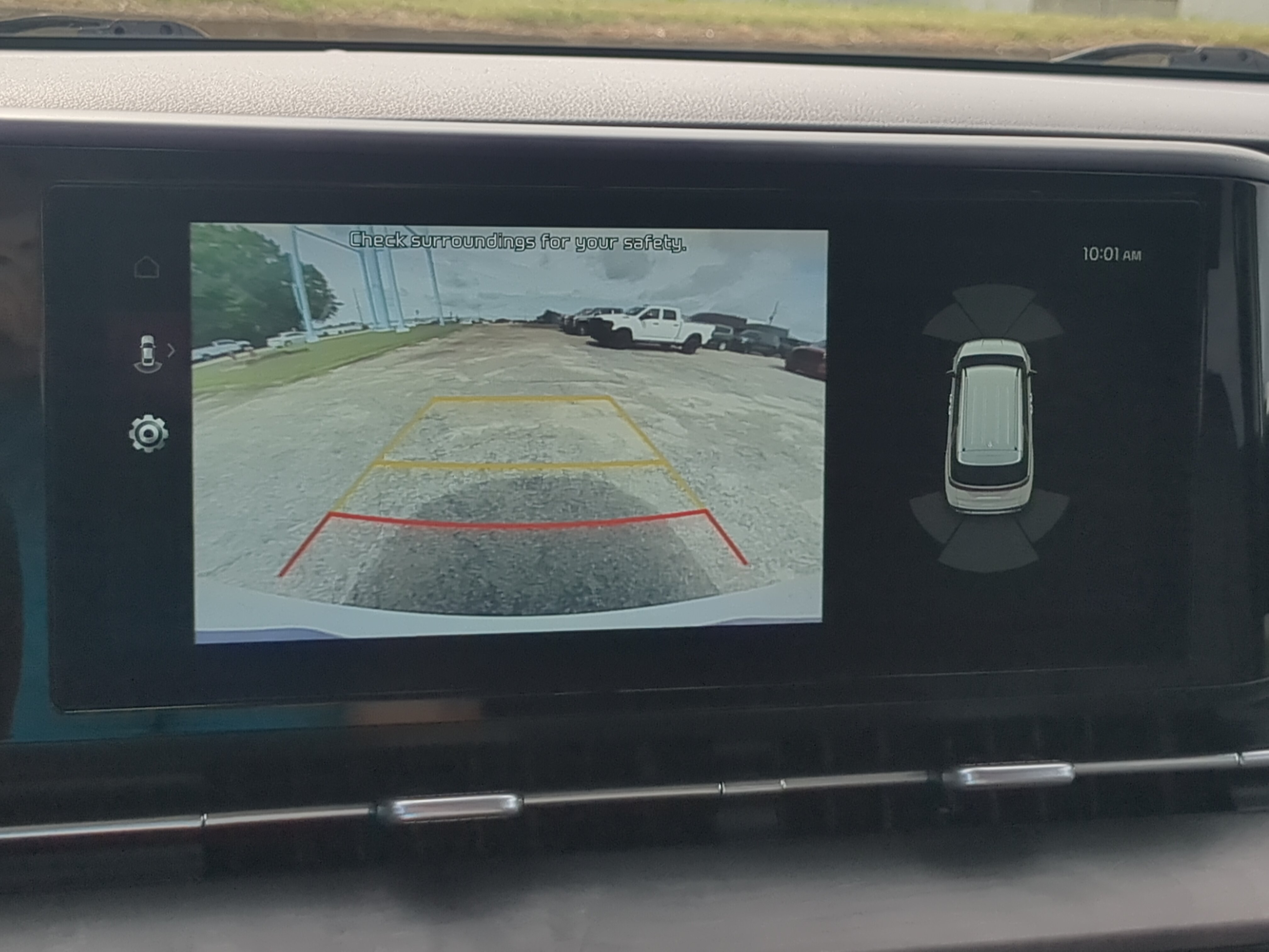 Used 2023 Kia Carnival EX FWD image 18