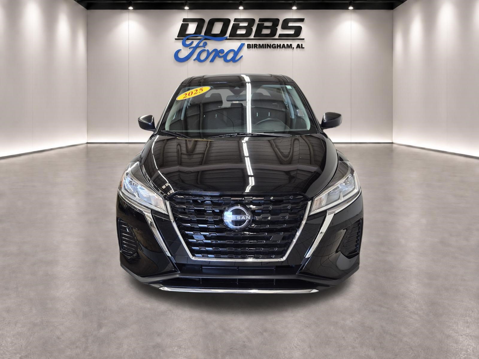 Used 2025 Nissan Kicks Play S FWD image 2