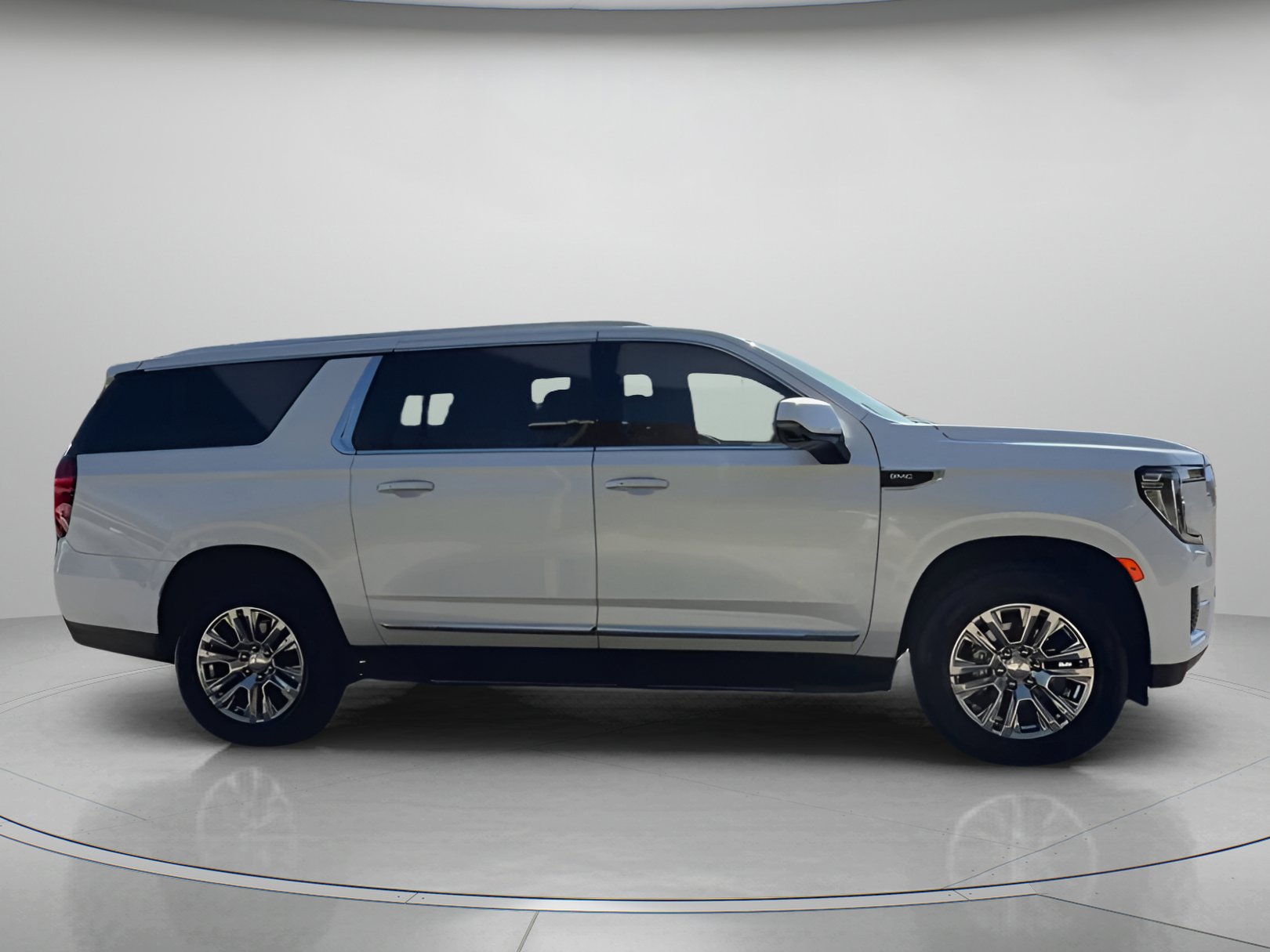 Used 2024 GMC Yukon XL Denali image 33