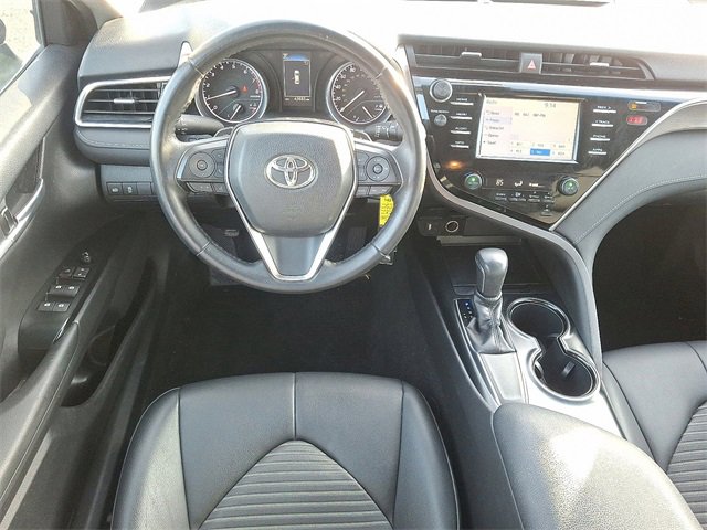 Used 2018 Toyota Camry SE image 11