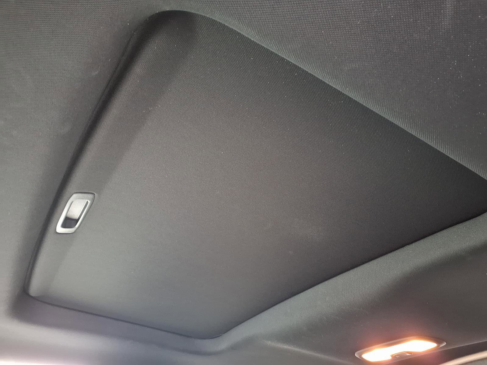 Used 2023 GMC Canyon Denali image 28