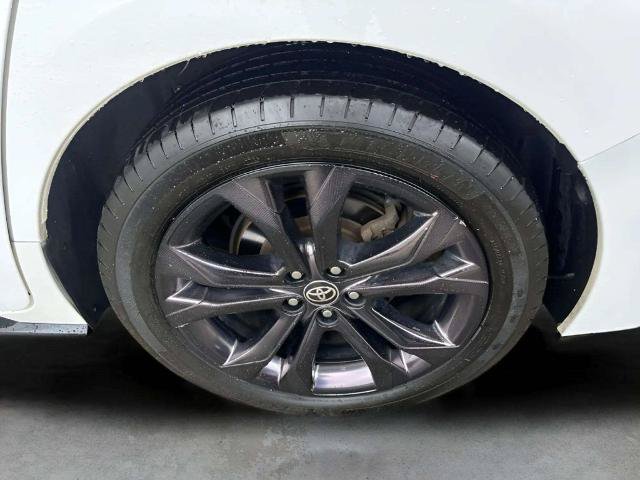 Used 2021 Toyota Sienna XSE FWD image 36