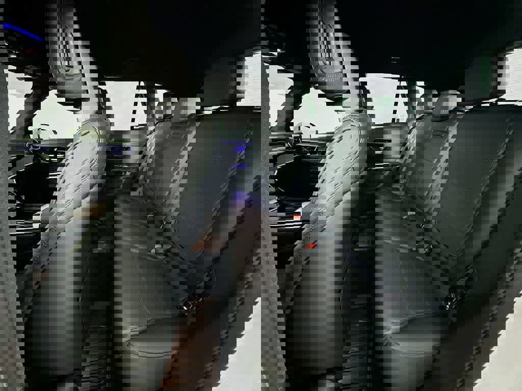 Used 2024 Mercedes-Benz GLC 300 GLC 300 image 17