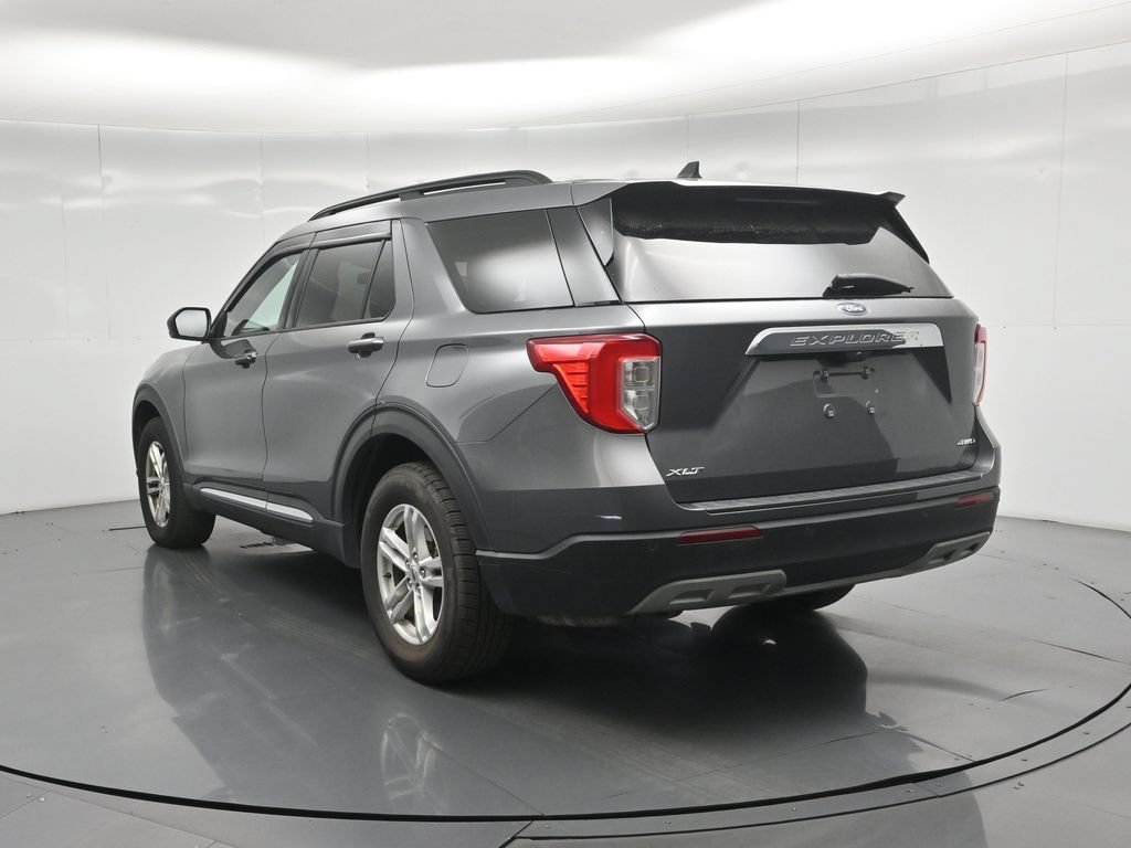 Certified 2021 Ford Explorer XLT w/ Equipment Group 202A AWD/4WD image 13