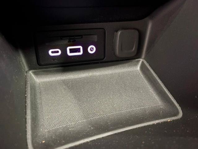 Used 2022 GMC Terrain SLE w/ Driver Convenience Package AWD/4WD image 25