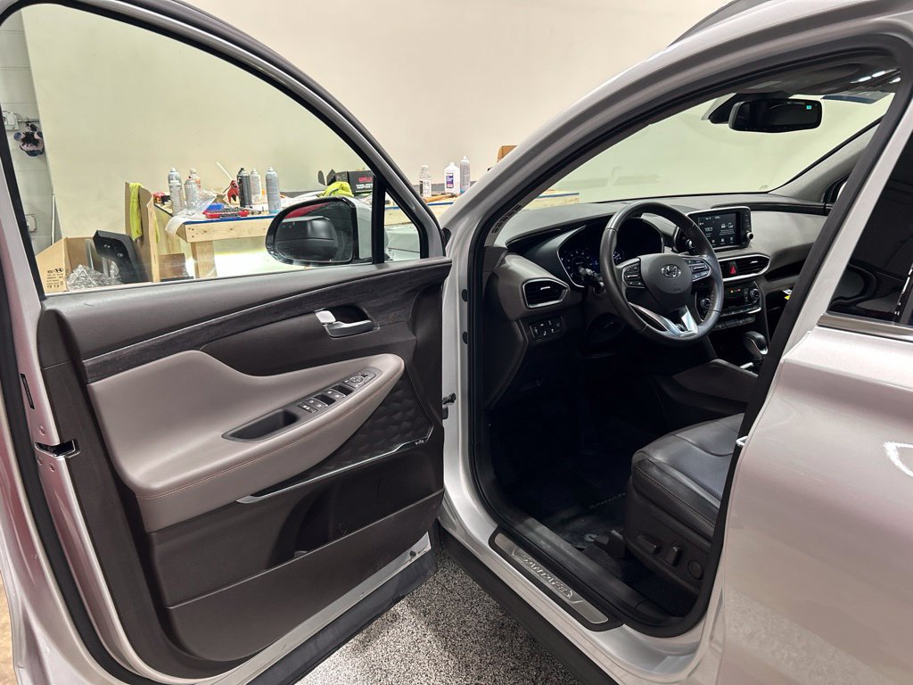 Used 2019 Hyundai Santa Fe Limited AWD/4WD image 9