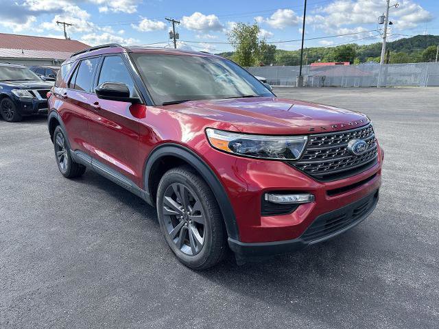 Certified 2023 Ford Explorer XLT w/ Equipment Group 202A AWD/4WD image 8