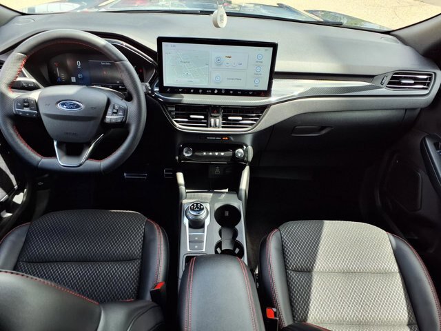 Certified 2024 Ford Escape ST-Line w/ Tech Pack #1 AWD/4WD image 14