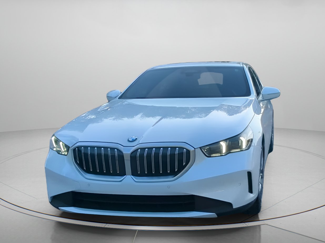 Used 2026 BMW 530i RWD image 10