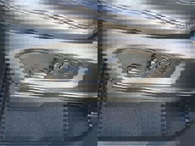 Certified 2022 Ford Explorer XLT w/ Equipment Group 202A image 14