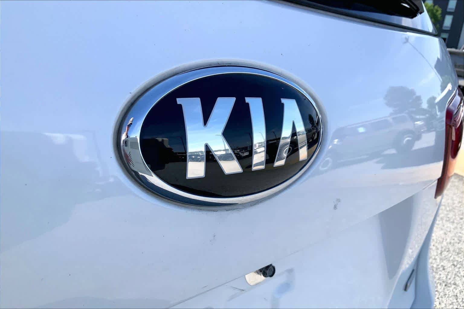 Used 2020 Kia Sorento L FWD image 10