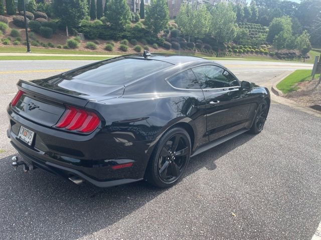 Certified 2022 Ford Mustang Coupe w/ Black Accent Package RWD image 5