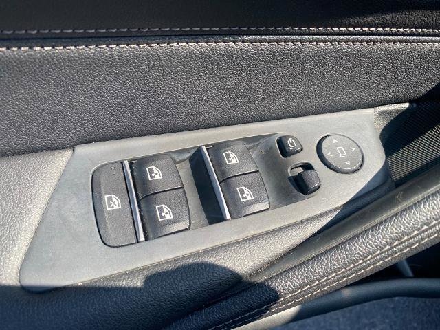 Used 2022 BMW 530i w/ Convenience Package image 12