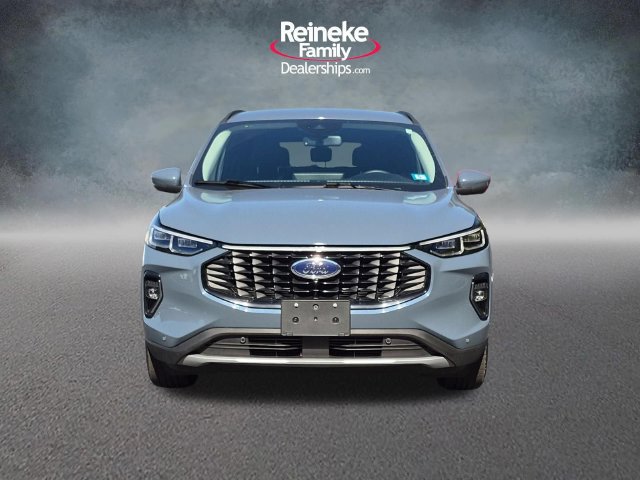 Certified 2023 Ford Escape Platinum AWD/4WD image 2
