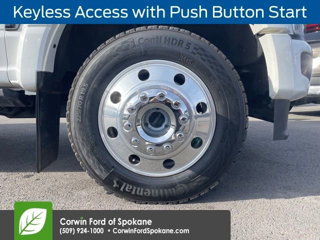 Certified 2025 Ford F450 Platinum w/ FX4 Off-Road Package image 16