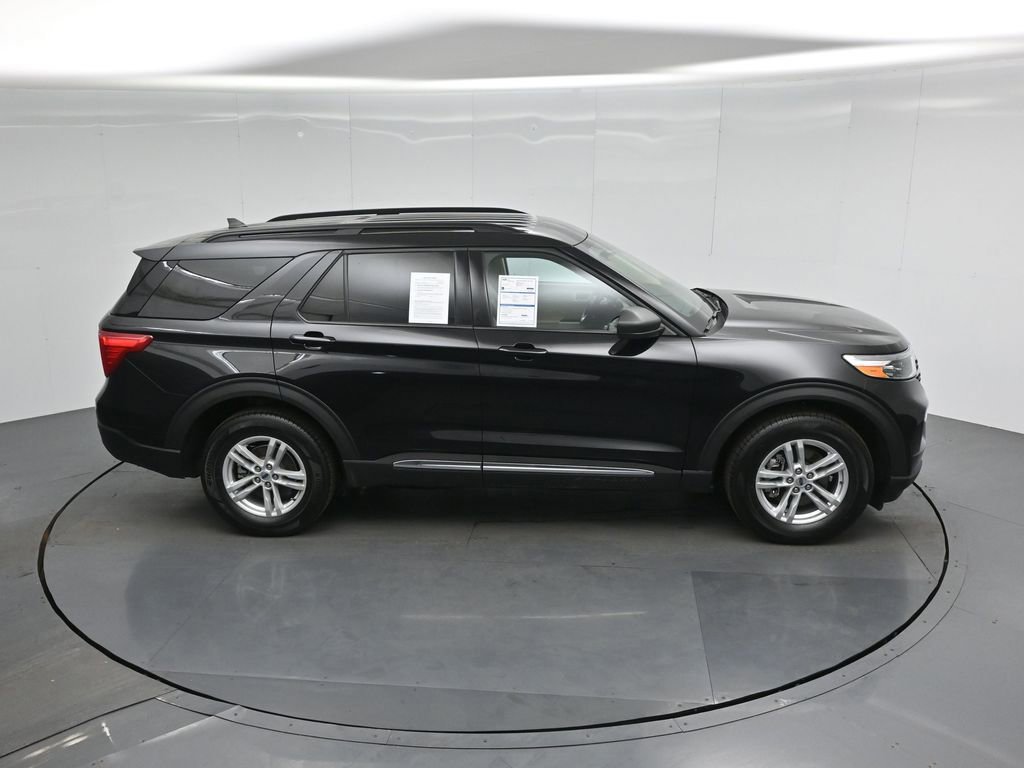 Certified 2024 Ford Explorer XLT w/ Equipment Group 202A image 9
