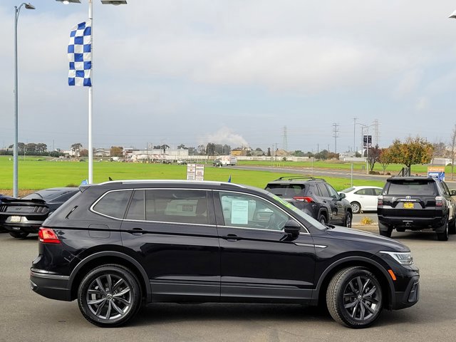 Used 2022 Volkswagen Tiguan SE image 6