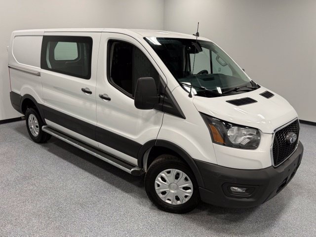 Certified 2025 Ford Transit 250 Low Roof w/ Exterior Upgrade Package RWD image 32
