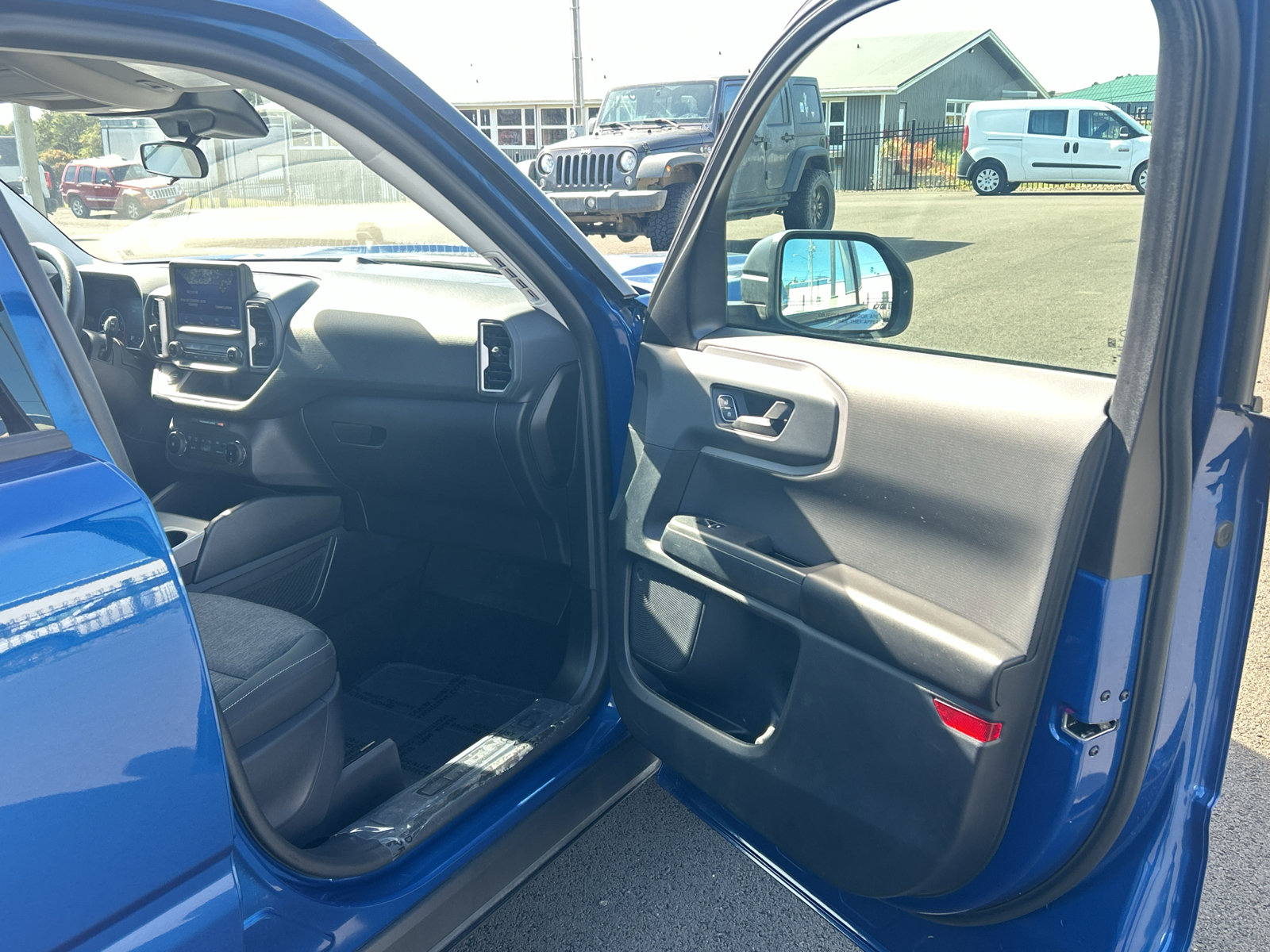 Certified 2024 Ford Bronco Sport Big Bend AWD/4WD image 28