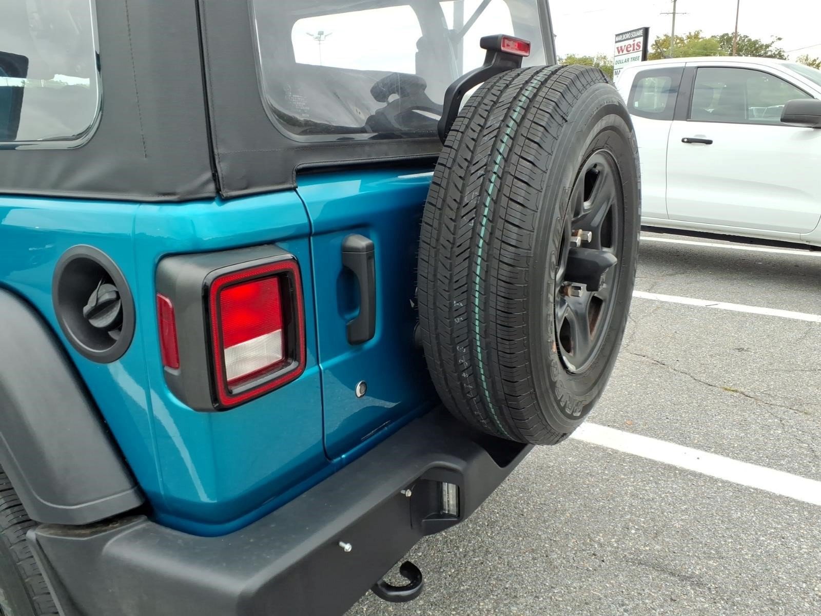Used 2020 Jeep Wrangler Sport AWD/4WD image 28