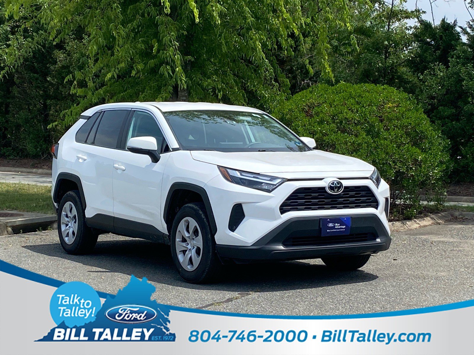 Used 2025 Toyota RAV4 LE AWD/4WD image 1