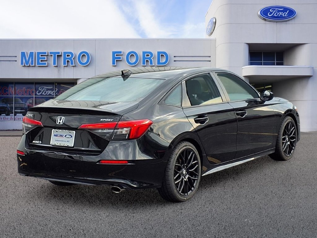 Used 2022 Honda Civic Sport image 3