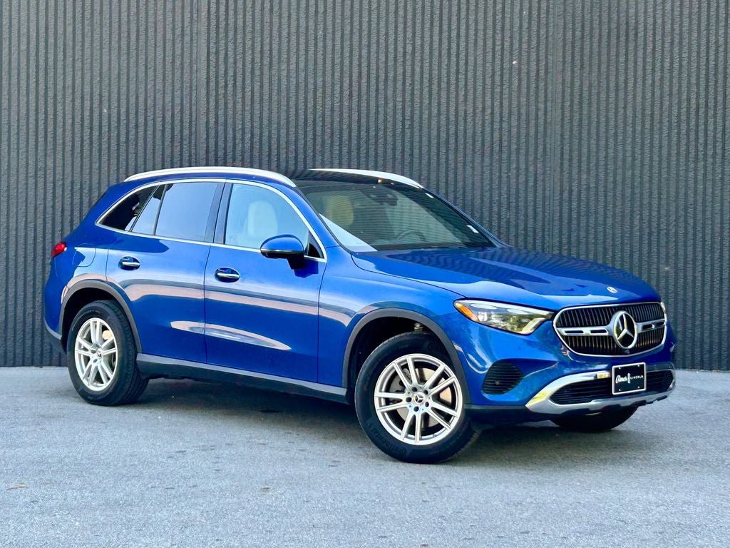 Used 2024 Mercedes-Benz GLC 300 4MATIC image 8