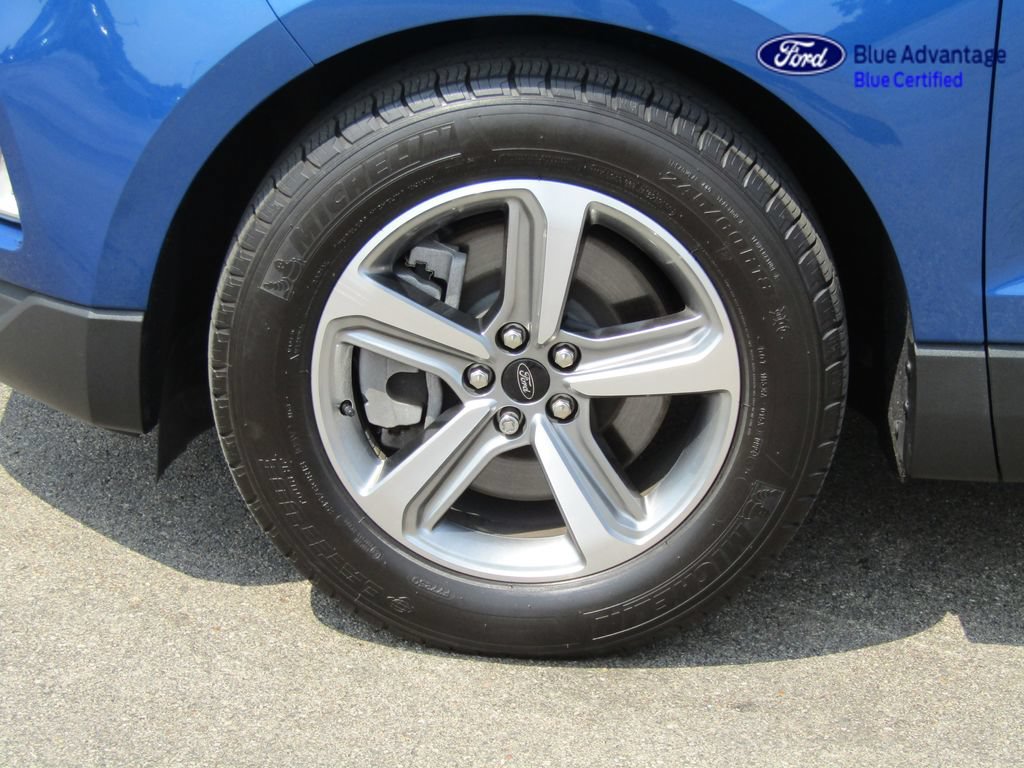 Certified 2024 Ford Edge SEL w/ Convenience Package AWD/4WD image 3