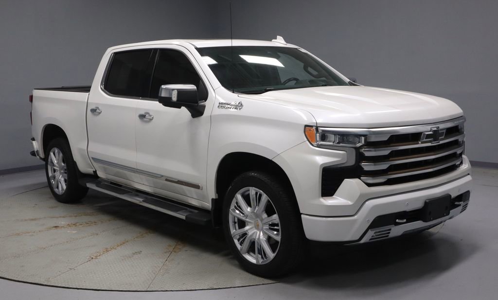 Used 2022 Chevrolet Silverado 1500 High Country w/ High Country Premium Package AWD/4WD image 1