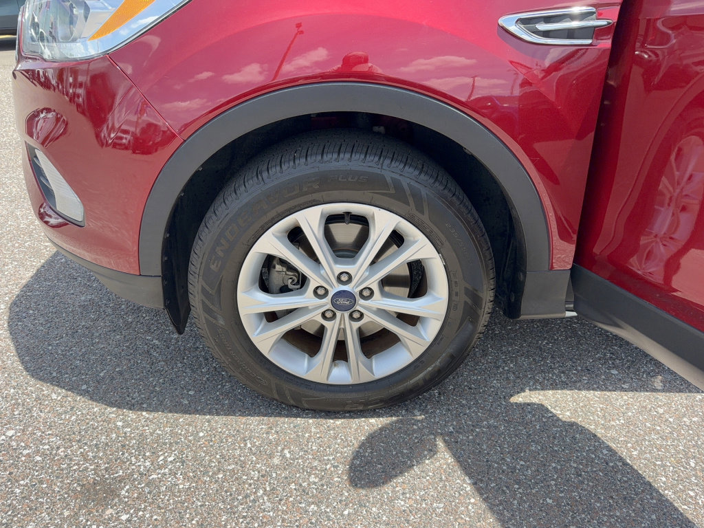 Certified 2018 Ford Escape SEL AWD/4WD image 34