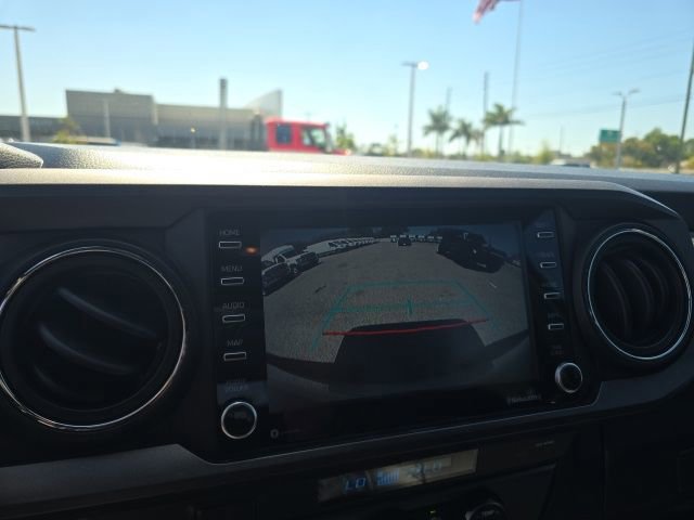 Used 2021 Toyota Tacoma TRD Sport w/ Technology Package image 13