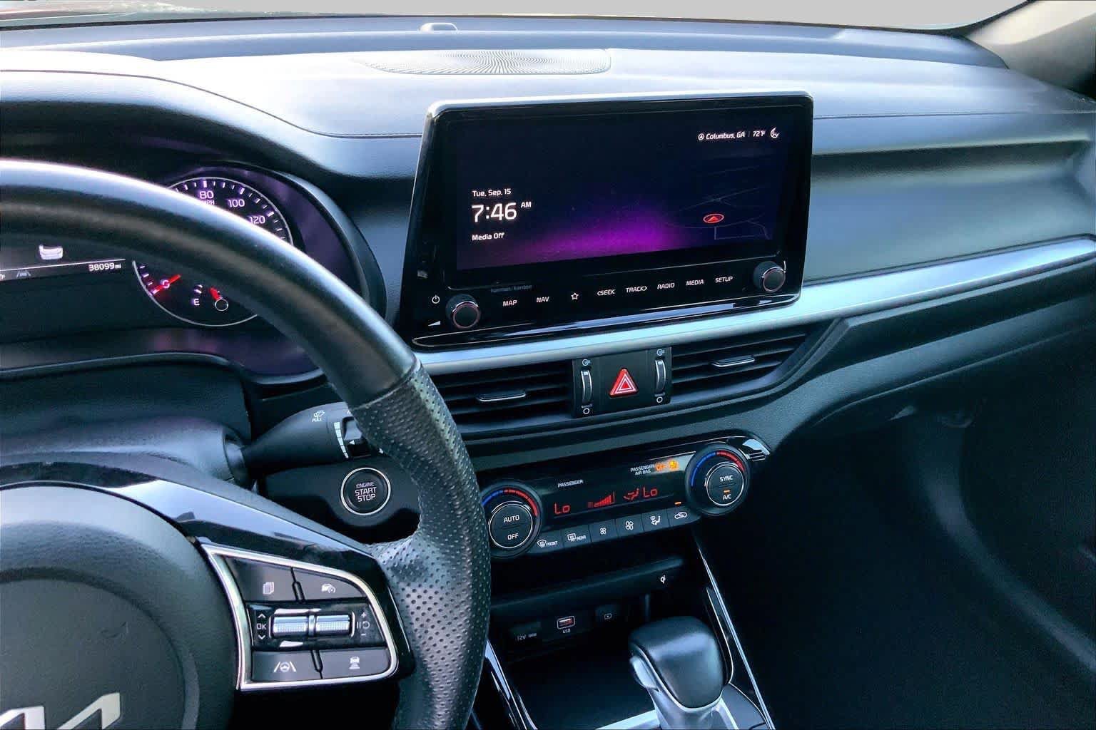 Used 2023 Kia Forte GT-Line w/ GT-Line Premium Package FWD image 7